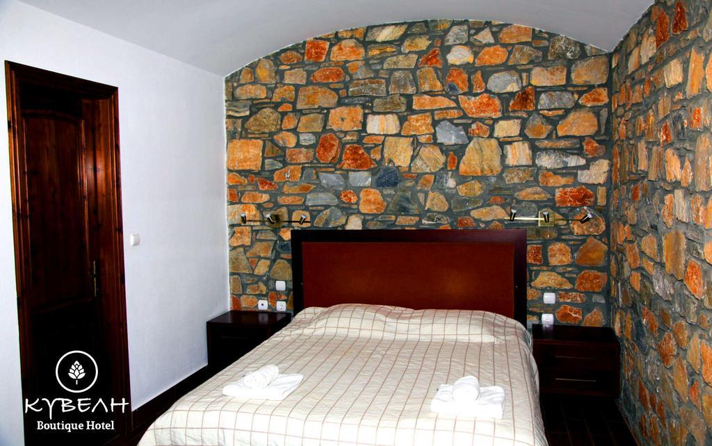 Kyveli Hotell Palaioi Poroi Exteriör bild