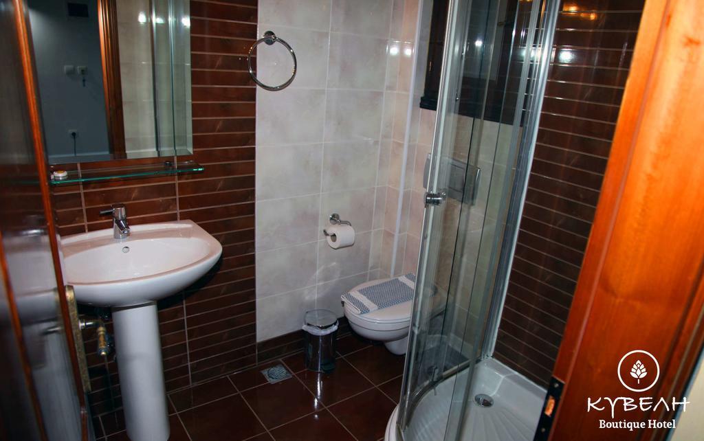 Kyveli Hotell Palaioi Poroi Exteriör bild